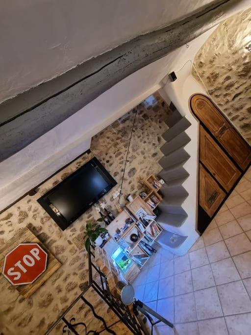 Typique Maison De Village Peille Exterior photo